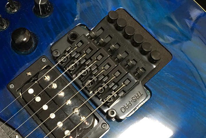 Washburn KC100 のブリッジ交換 « Adagioで行こう